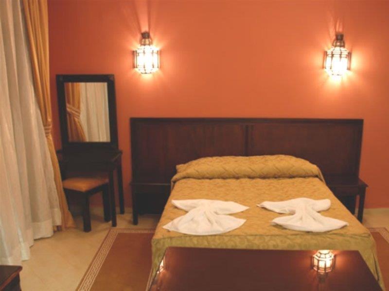 Mogador Menzah Appart Hotel Marrakesh Exterior photo
