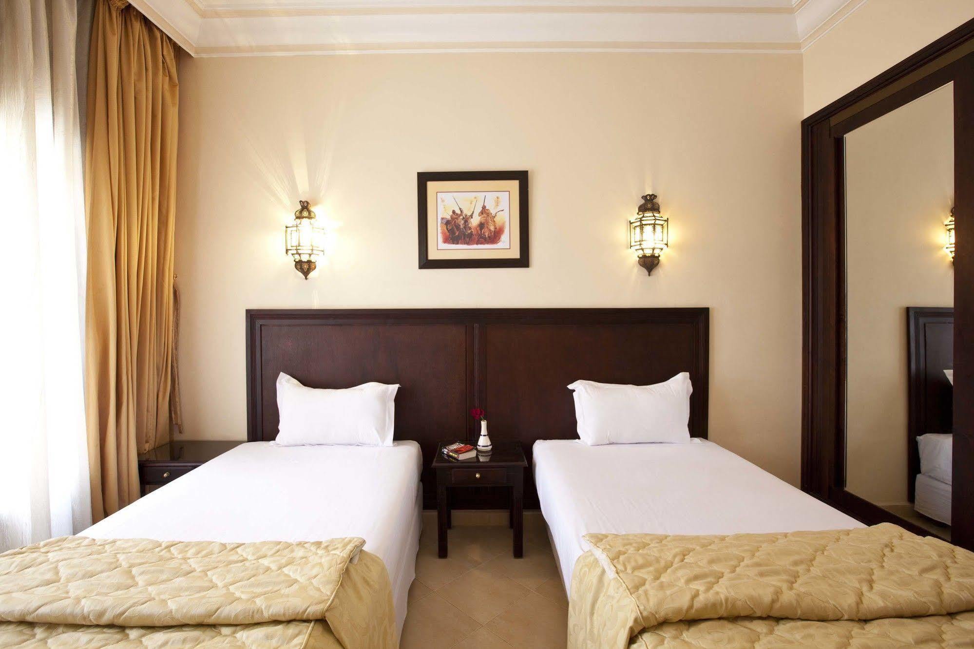 Mogador Menzah Appart Hotel Marrakesh Exterior photo
